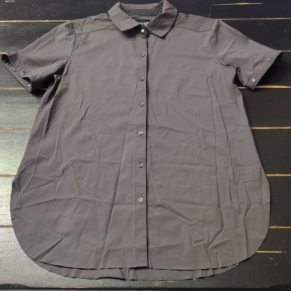 LYSSÈ- MEN'S/UNISEX SEXY SOFT SHORT SLEEVE BUTTON UP SHIRT  GRAY 🩶🩶🩶🩶🩶🩶🩶
